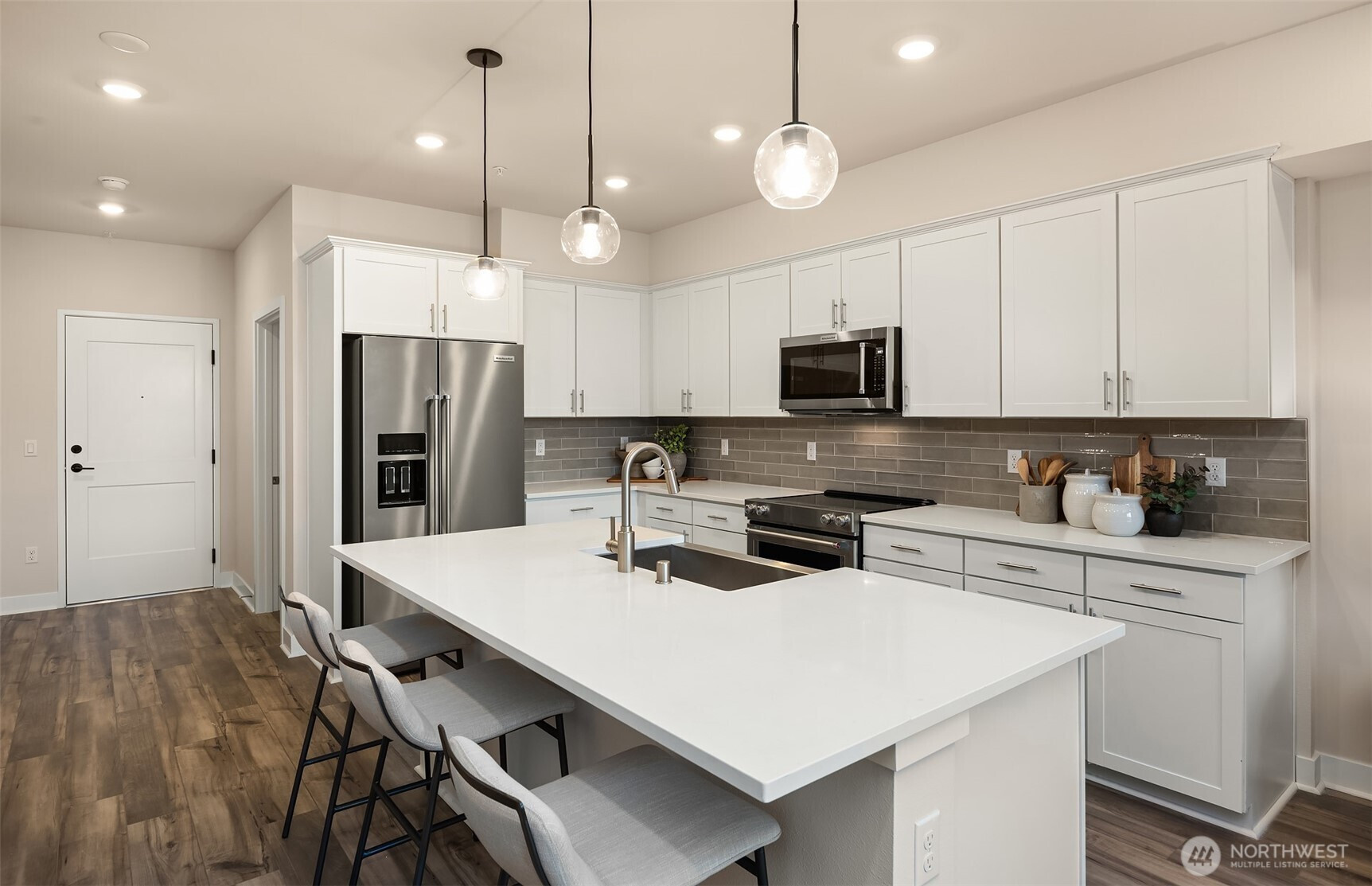 6901 NE 184th Lane, Kenmore, WA 98028