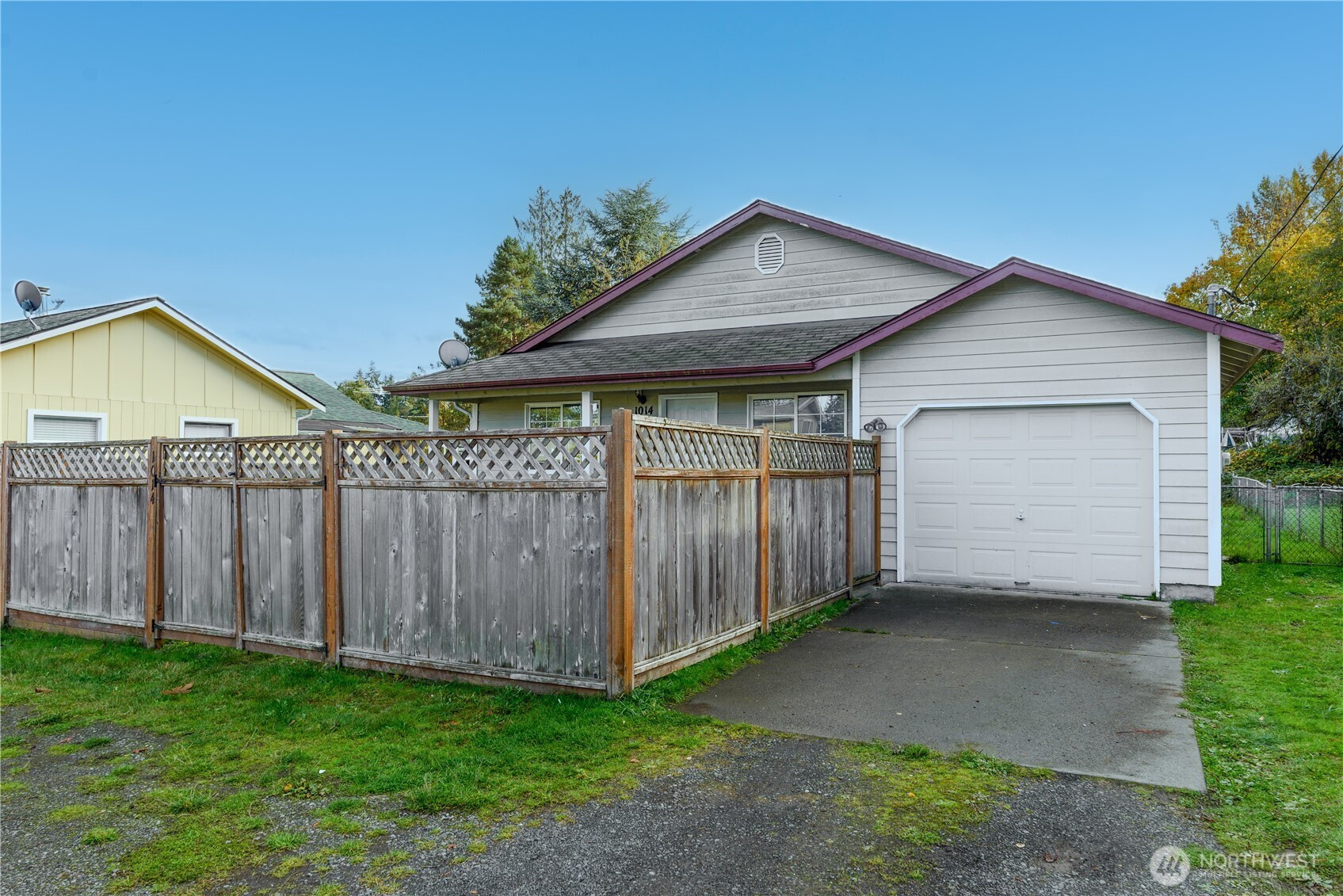1014 W Spruce Street, Port Angeles, WA 98363