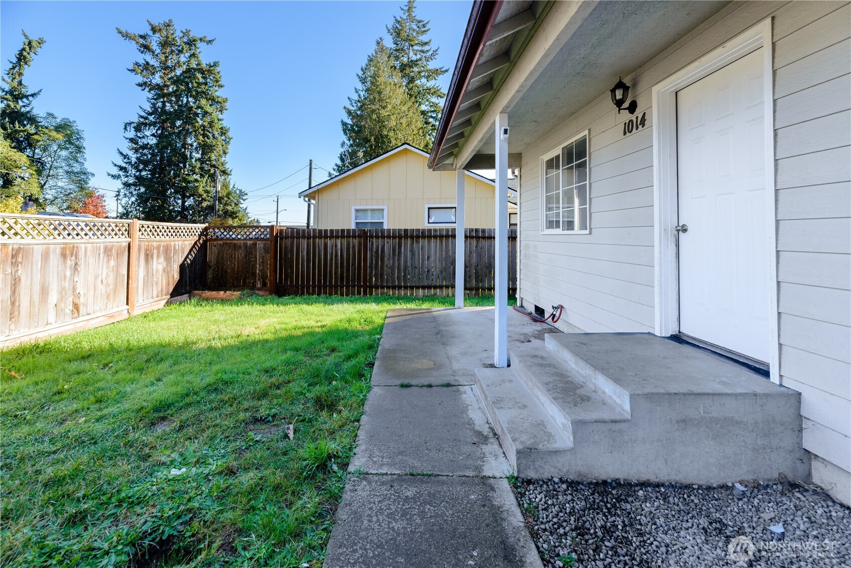 1014 W Spruce Street, Port Angeles, WA 98363