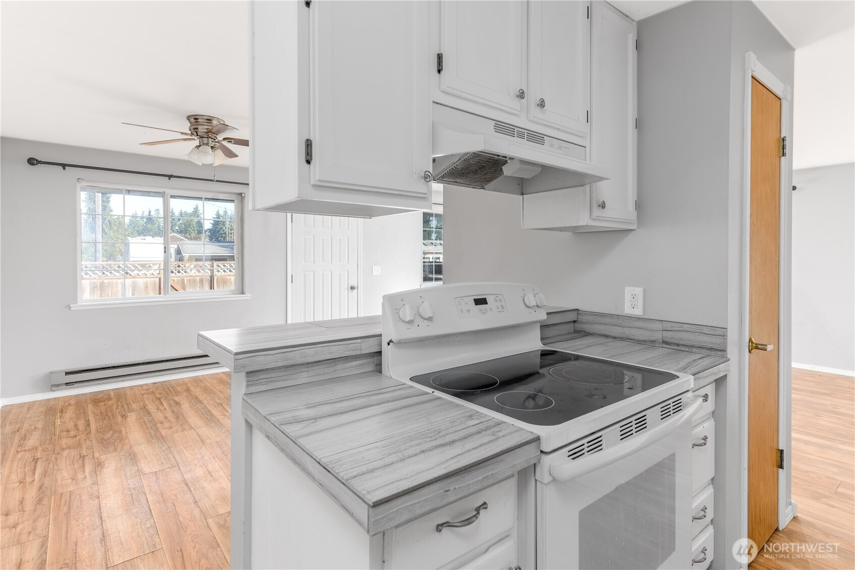 1014 W Spruce Street, Port Angeles, WA 98363