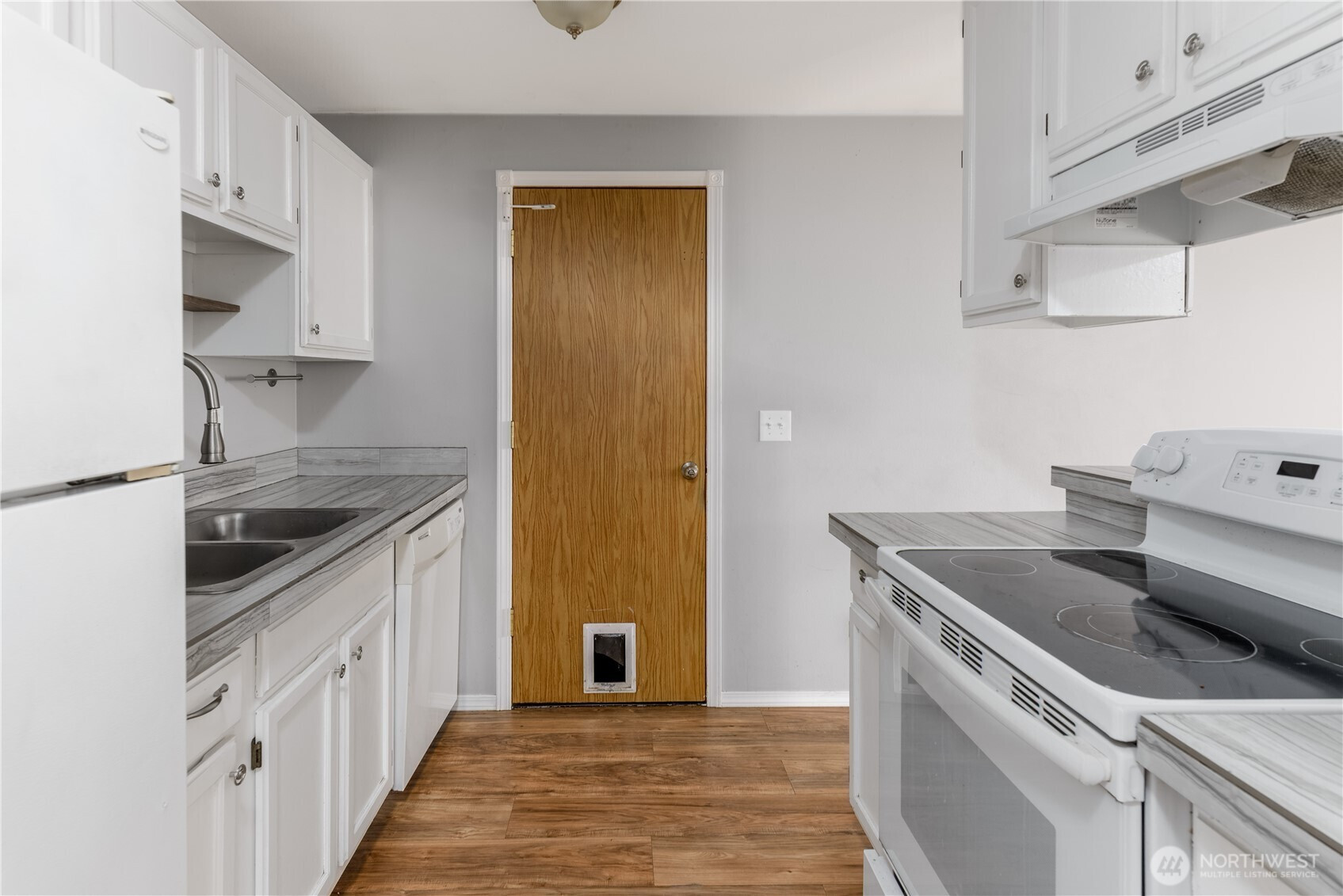 1014 W Spruce Street, Port Angeles, WA 98363