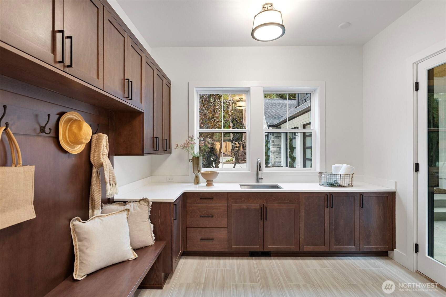 7107 254th Avenue NE, Redmond, WA 98053