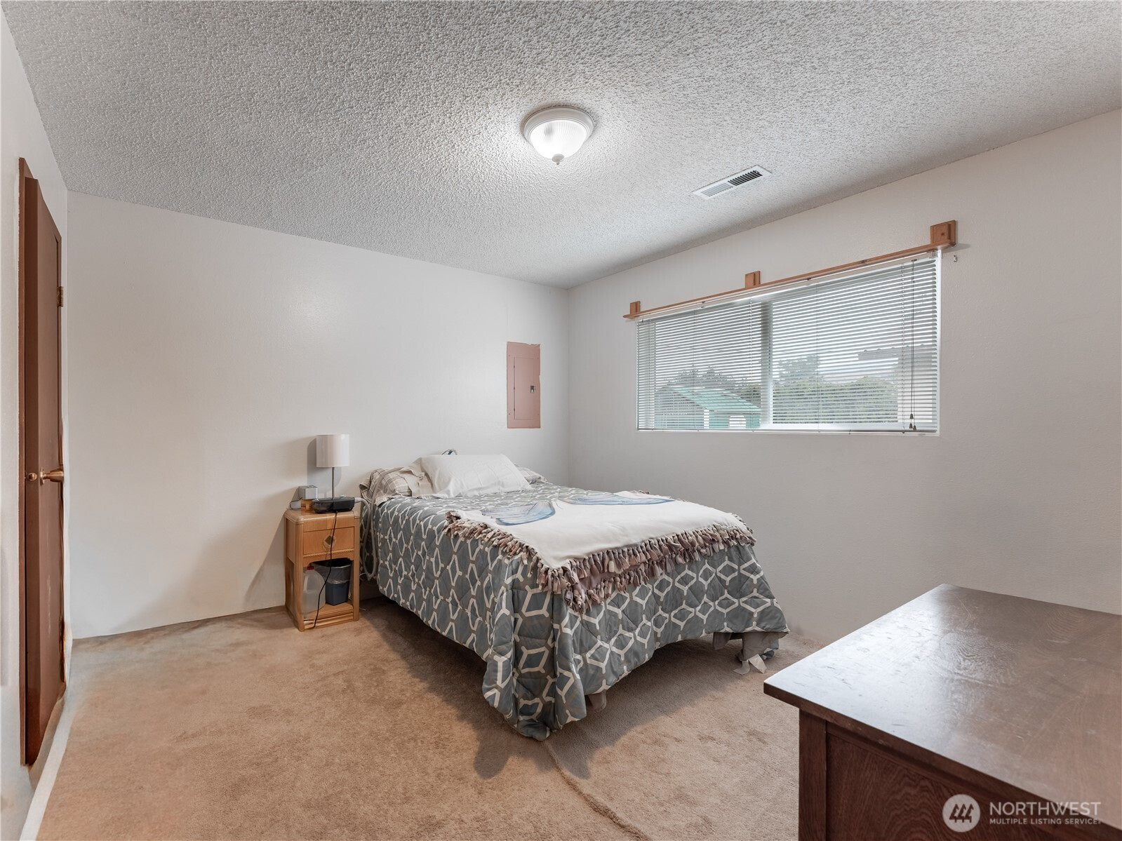 5 Delaware Avenue, Rock Island, WA 98850