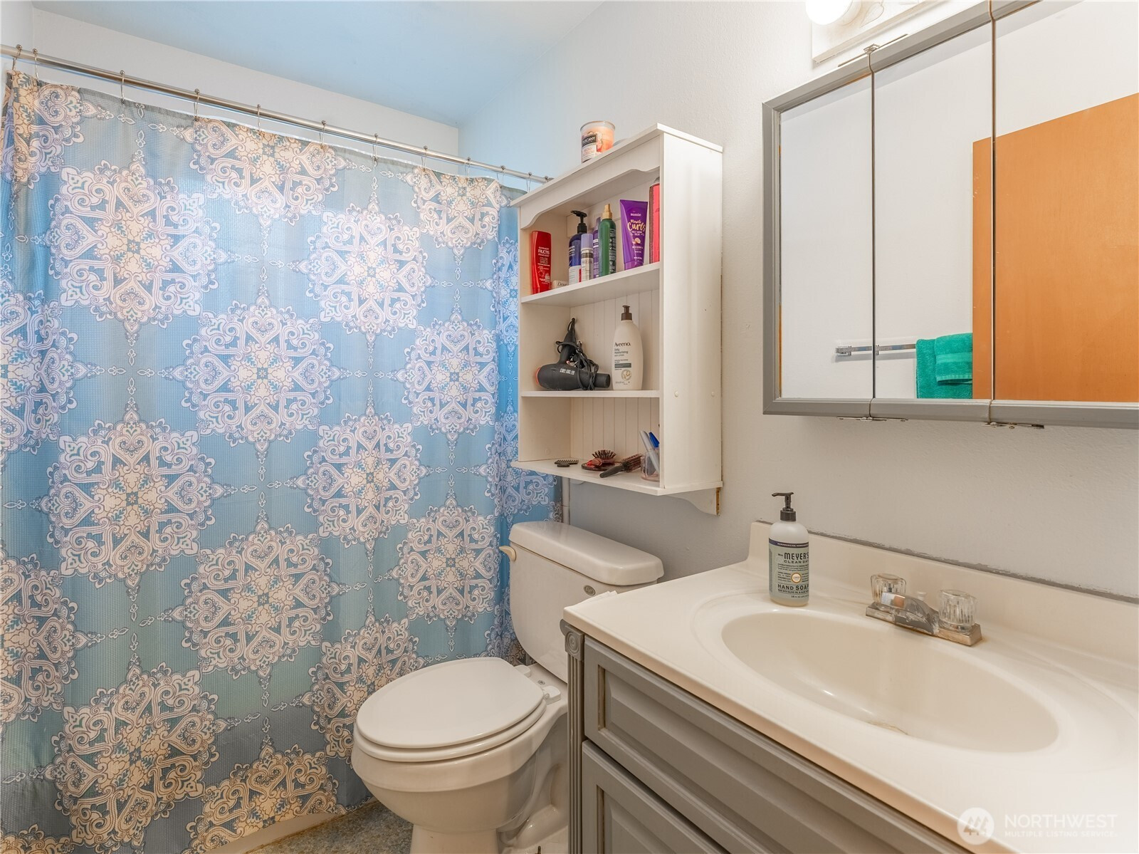 5 Delaware Avenue, Rock Island, WA 98850