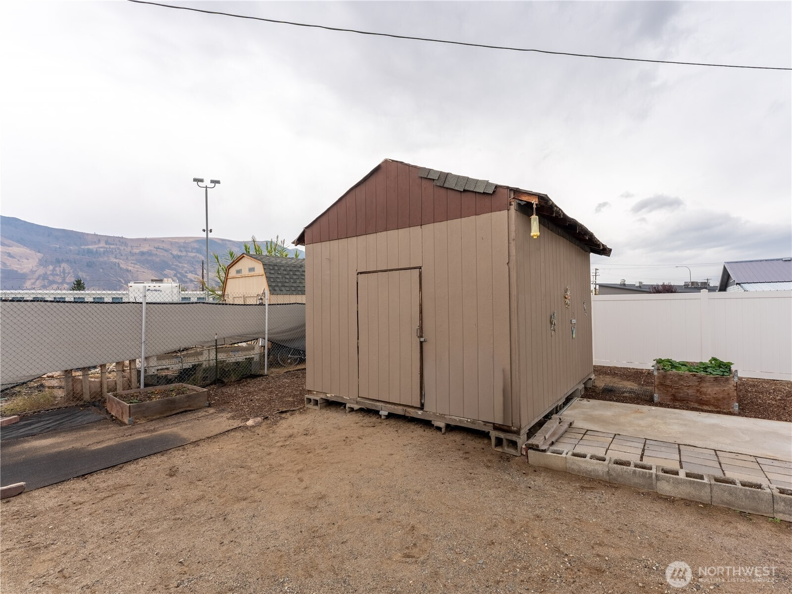 5 Delaware Avenue, Rock Island, WA 98850