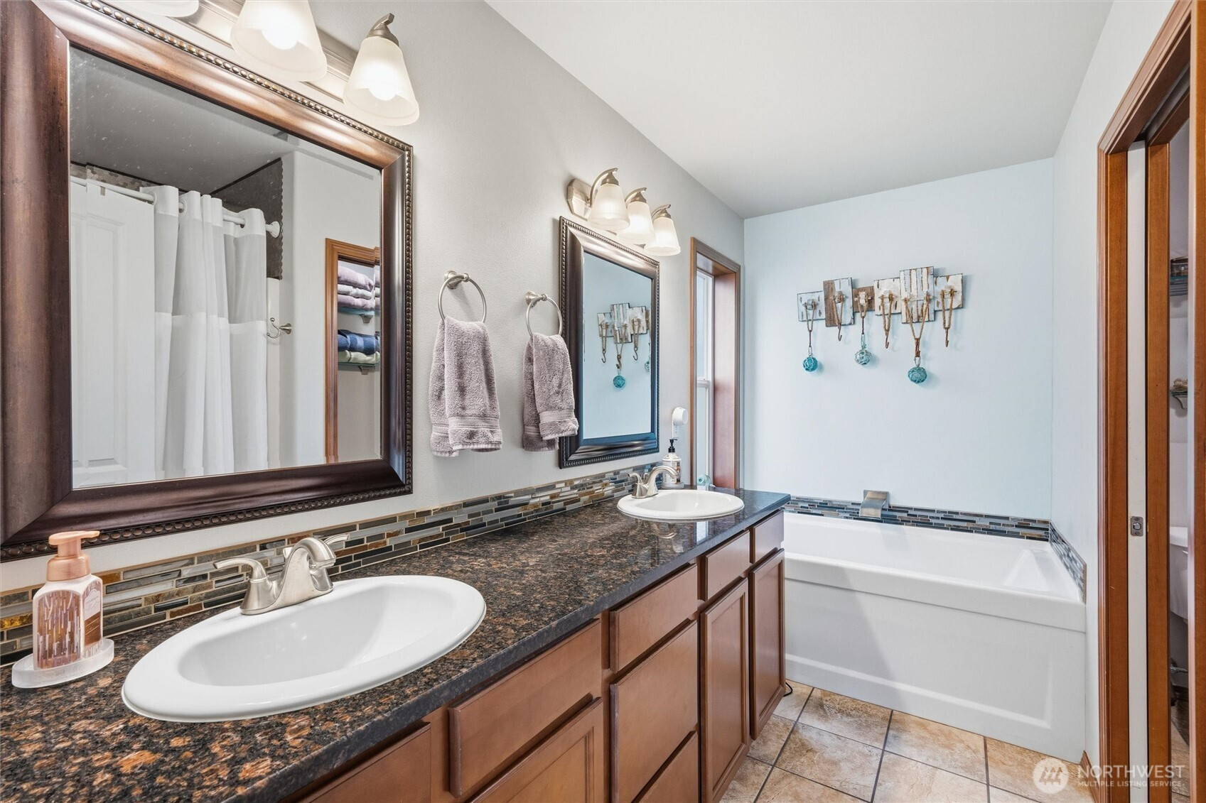 2477 Stoneyfield Drive, Ferndale, WA 98248