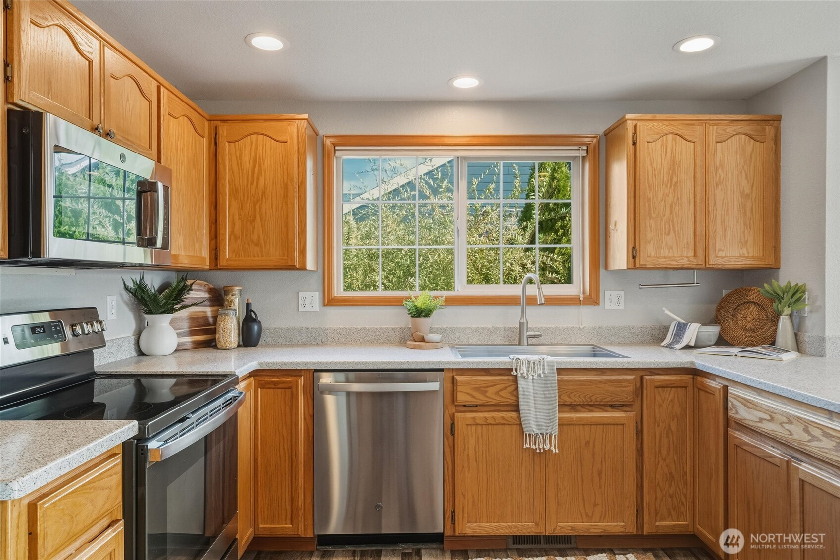 1172 Edgewater Lane, Lynden, WA 98264