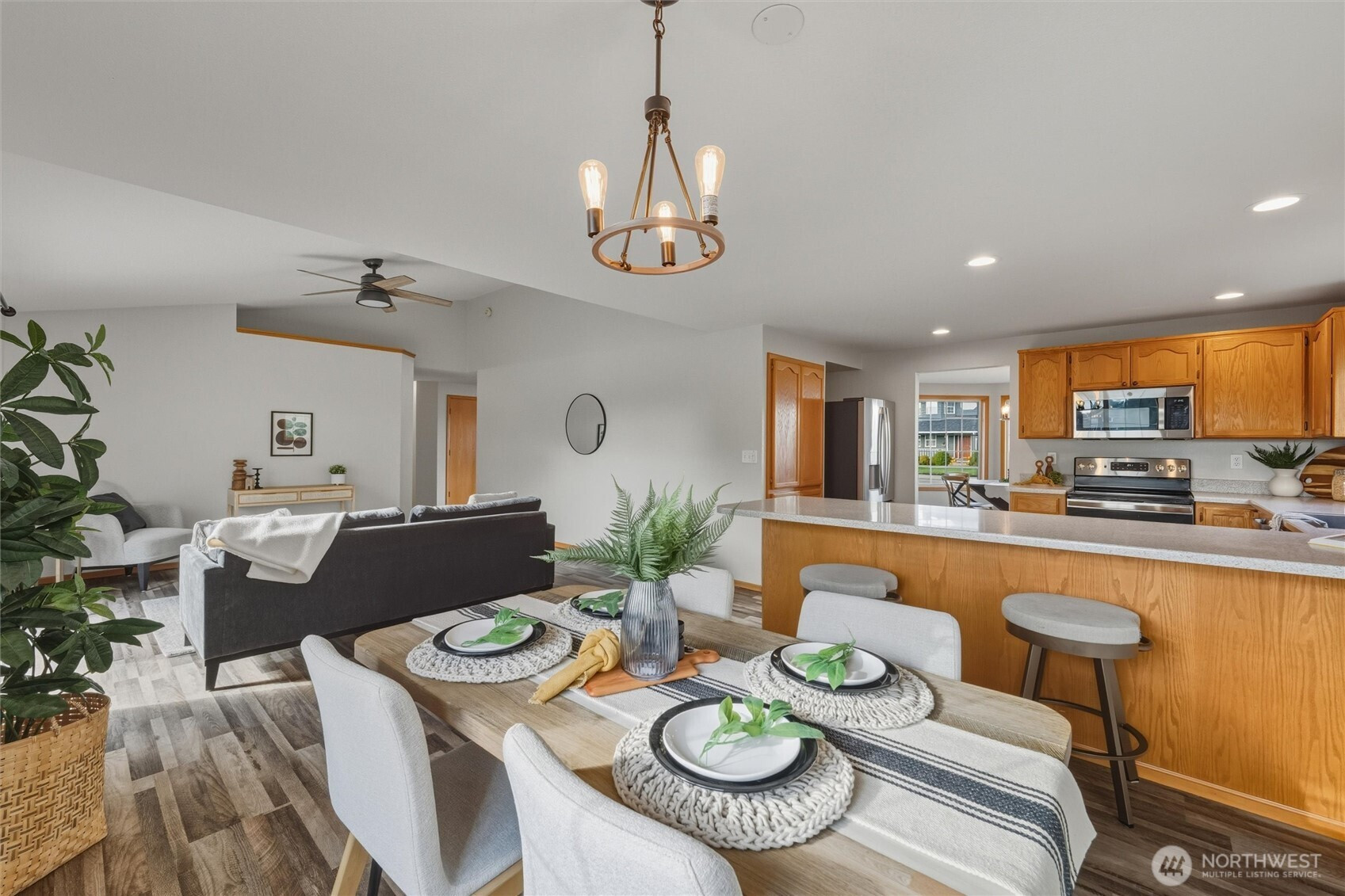 1172 Edgewater Lane, Lynden, WA 98264