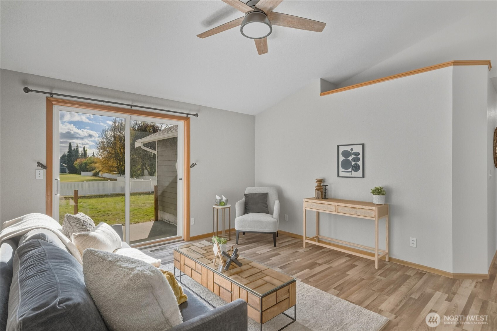 1172 Edgewater Lane, Lynden, WA 98264