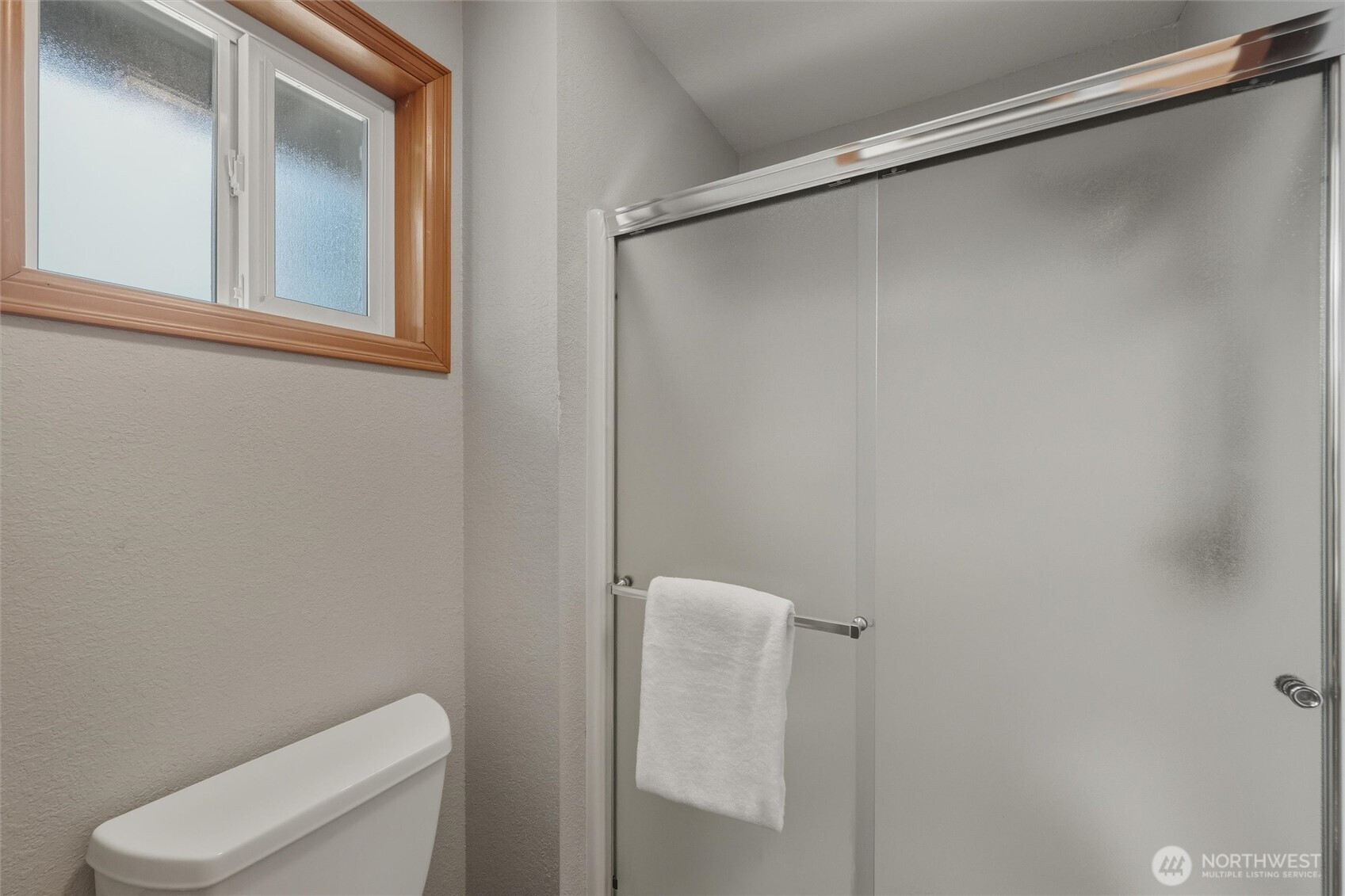 1172 Edgewater Lane, Lynden, WA 98264