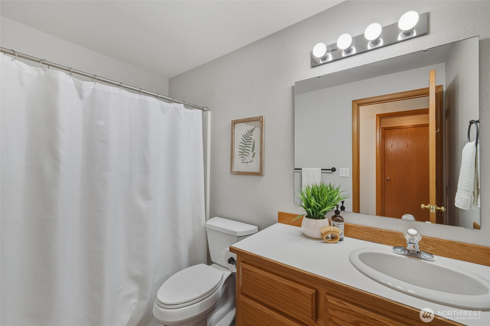 1172 Edgewater Lane, Lynden, WA 98264