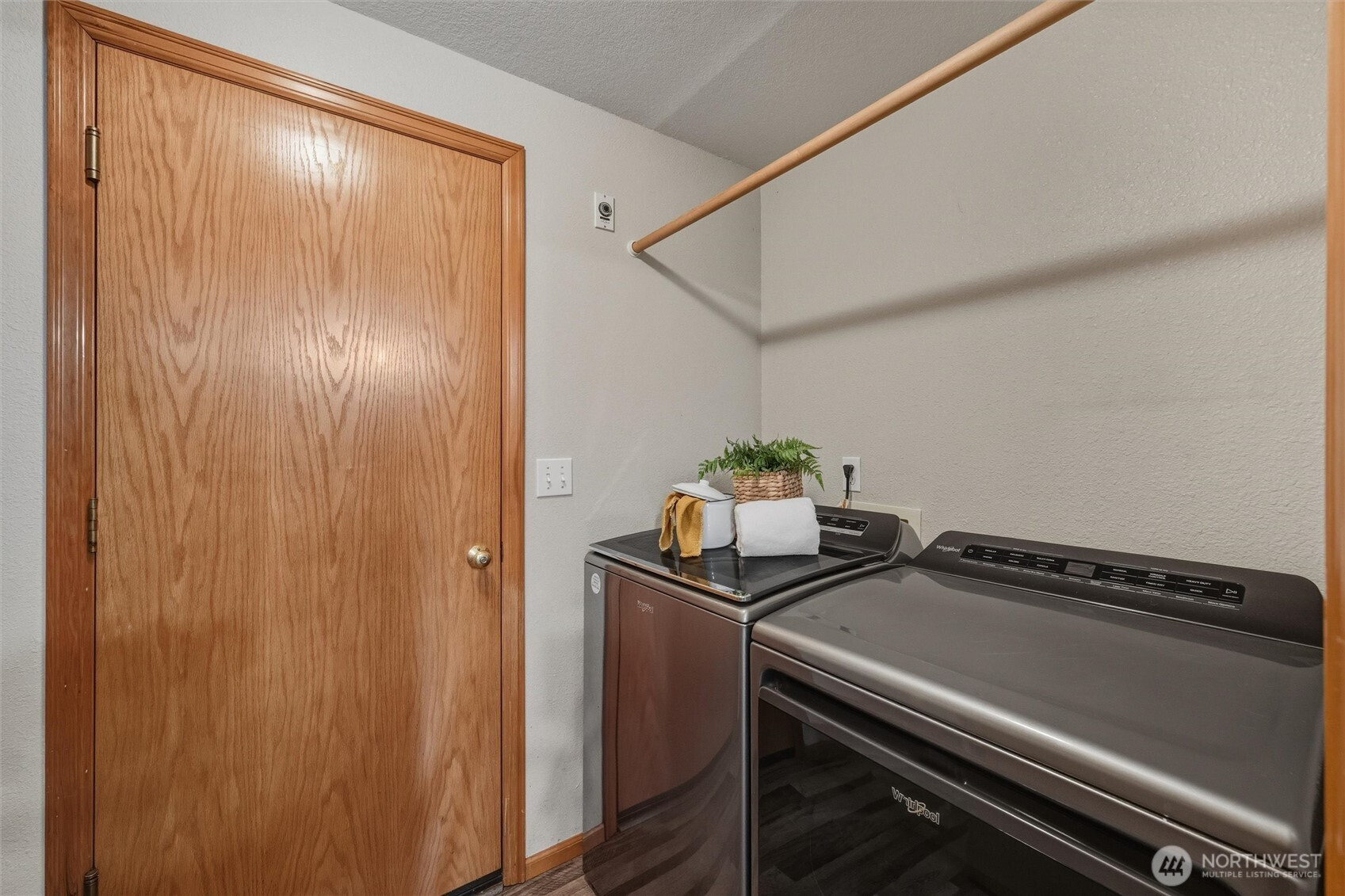 1172 Edgewater Lane, Lynden, WA 98264