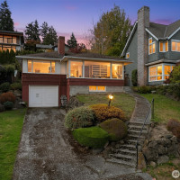 7327 58th Avenue NE, Seattle, WA 98115