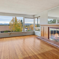 7327 58th Avenue NE, Seattle, WA 98115