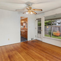 7327 58th Avenue NE, Seattle, WA 98115