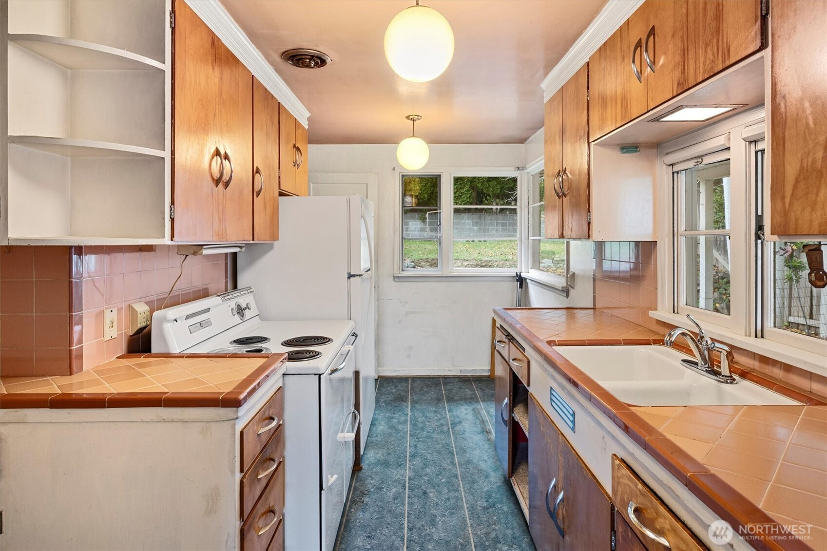 7327 58th Avenue NE, Seattle, WA 98115