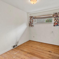 7327 58th Avenue NE, Seattle, WA 98115