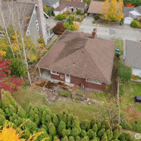 7327 58th Avenue NE, Seattle, WA 98115