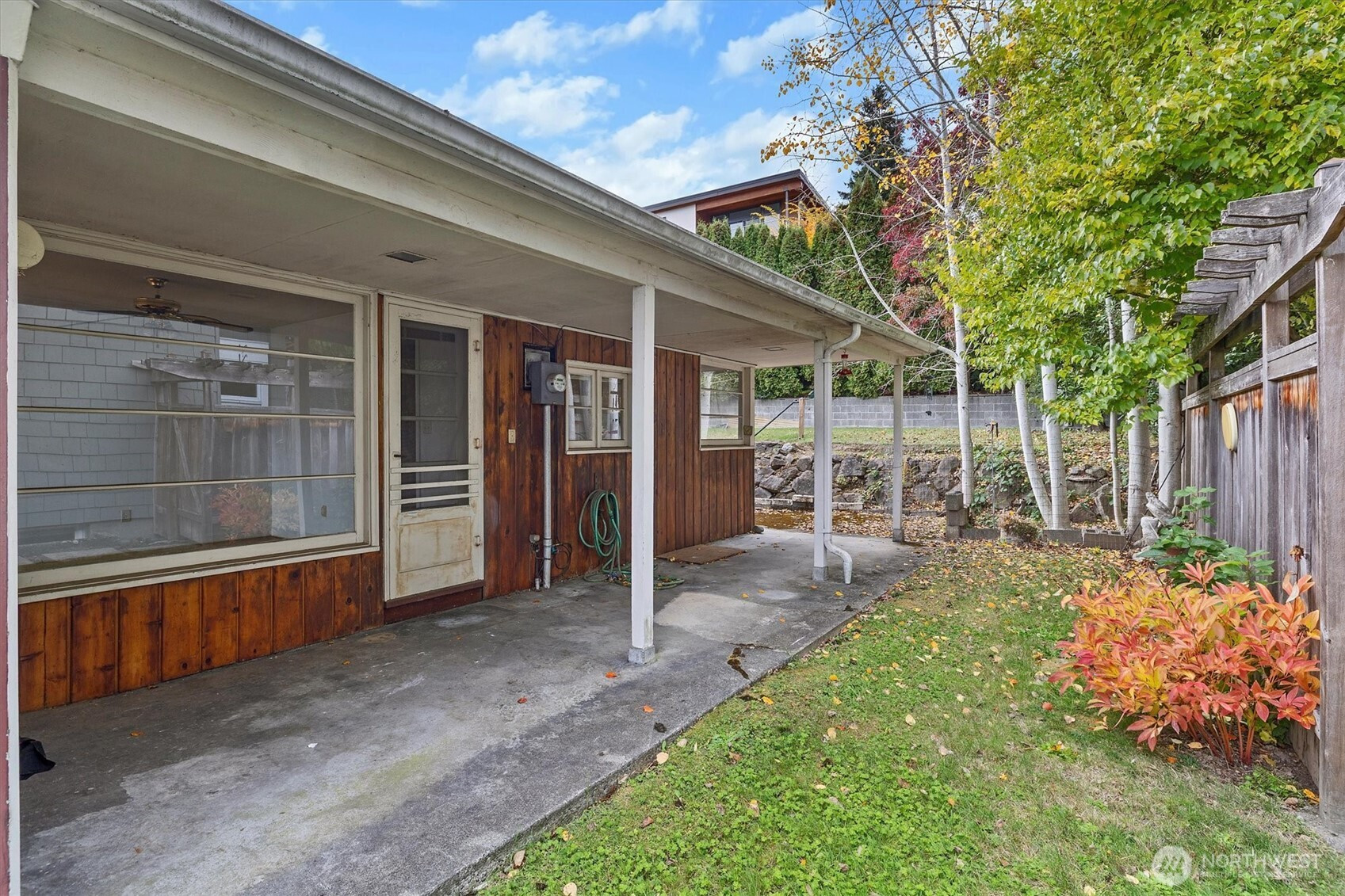 7327 58th Avenue NE, Seattle, WA 98115