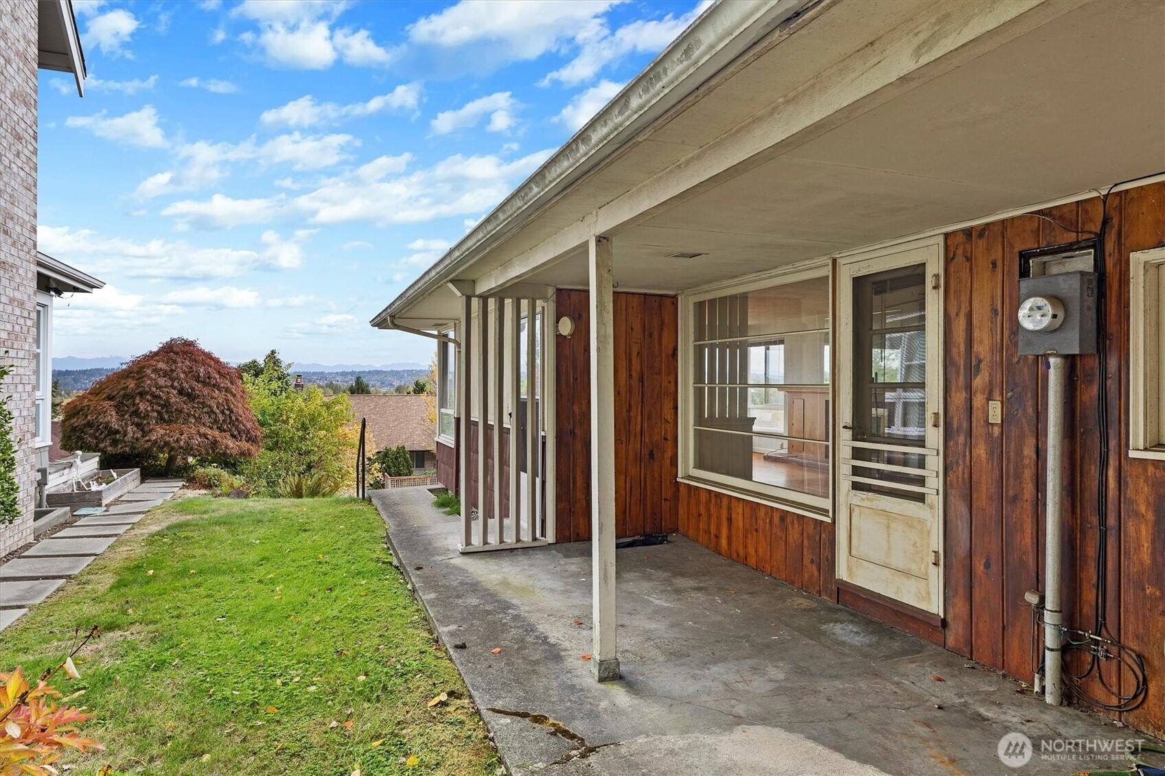 7327 58th Avenue NE, Seattle, WA 98115