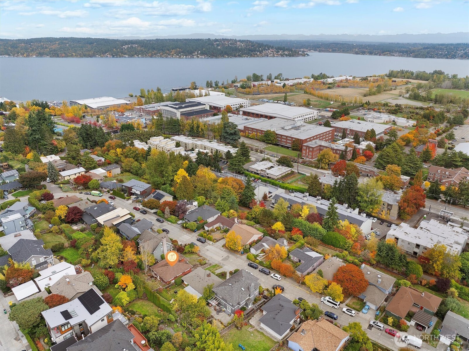 7327 58th Avenue NE, Seattle, WA 98115