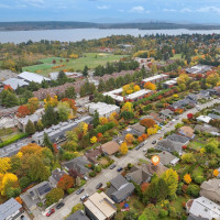 7327 58th Avenue NE, Seattle, WA 98115