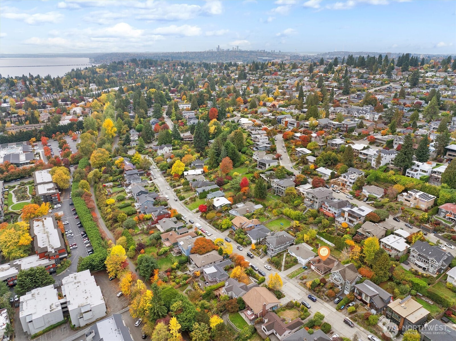 7327 58th Avenue NE, Seattle, WA 98115