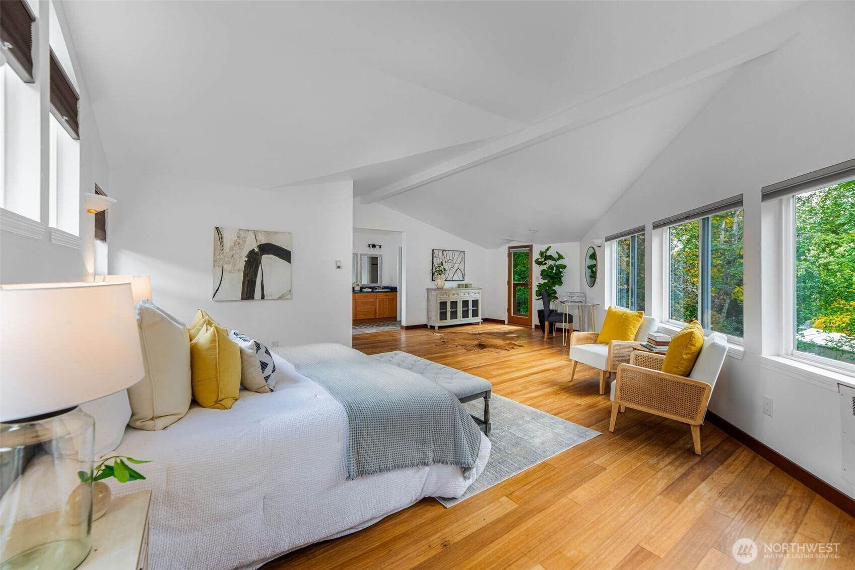 2708 NE 98th Street, Seattle, WA 98115