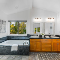 2708 NE 98th Street, Seattle, WA 98115