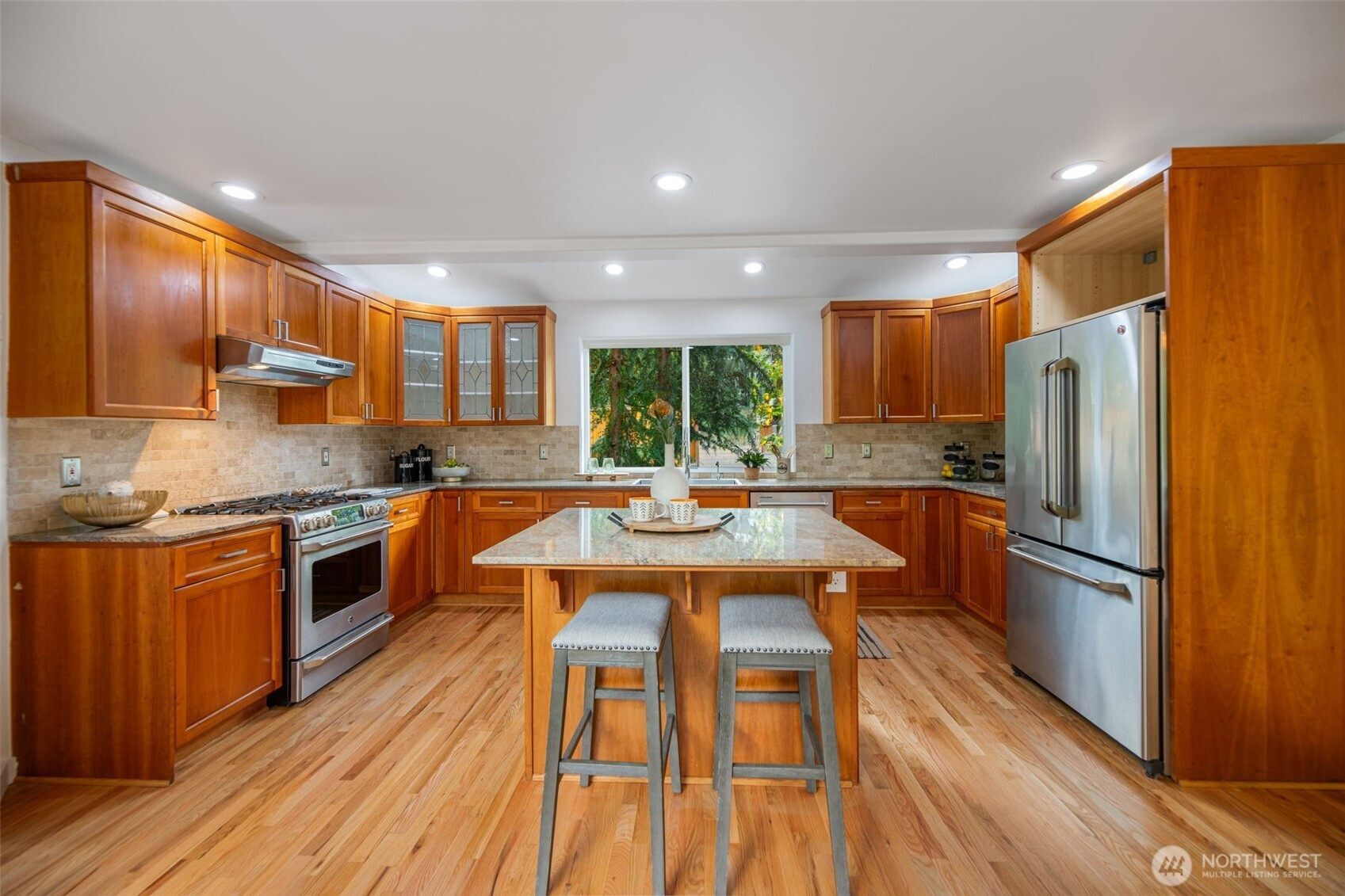 2708 NE 98th Street, Seattle, WA 98115