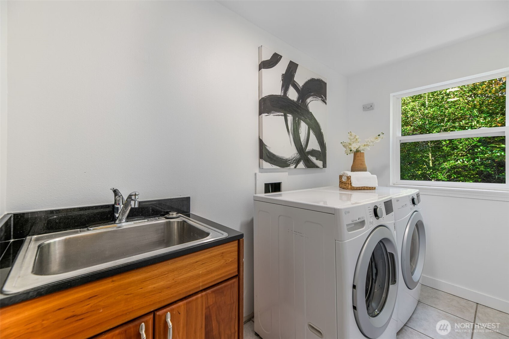 2708 NE 98th Street, Seattle, WA 98115