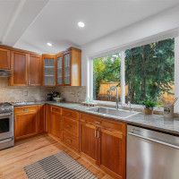 2708 NE 98th Street, Seattle, WA 98115