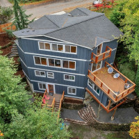 2708 NE 98th Street, Seattle, WA 98115