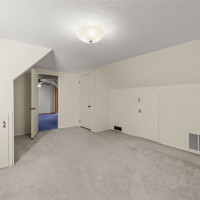 2048 216th Avenue SE, Sammamish, WA 98075