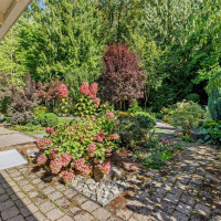 2048 216th Avenue SE, Sammamish, WA 98075