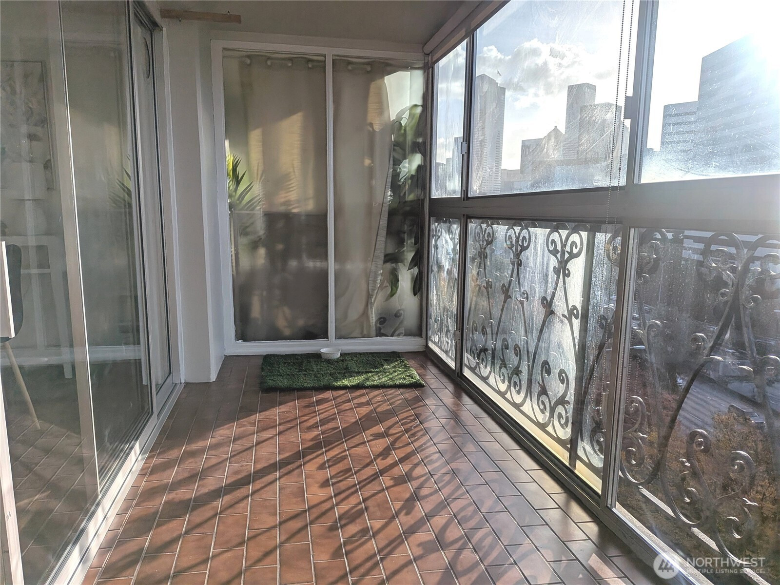 1740 Melrose Avenue, Seattle, WA 98122