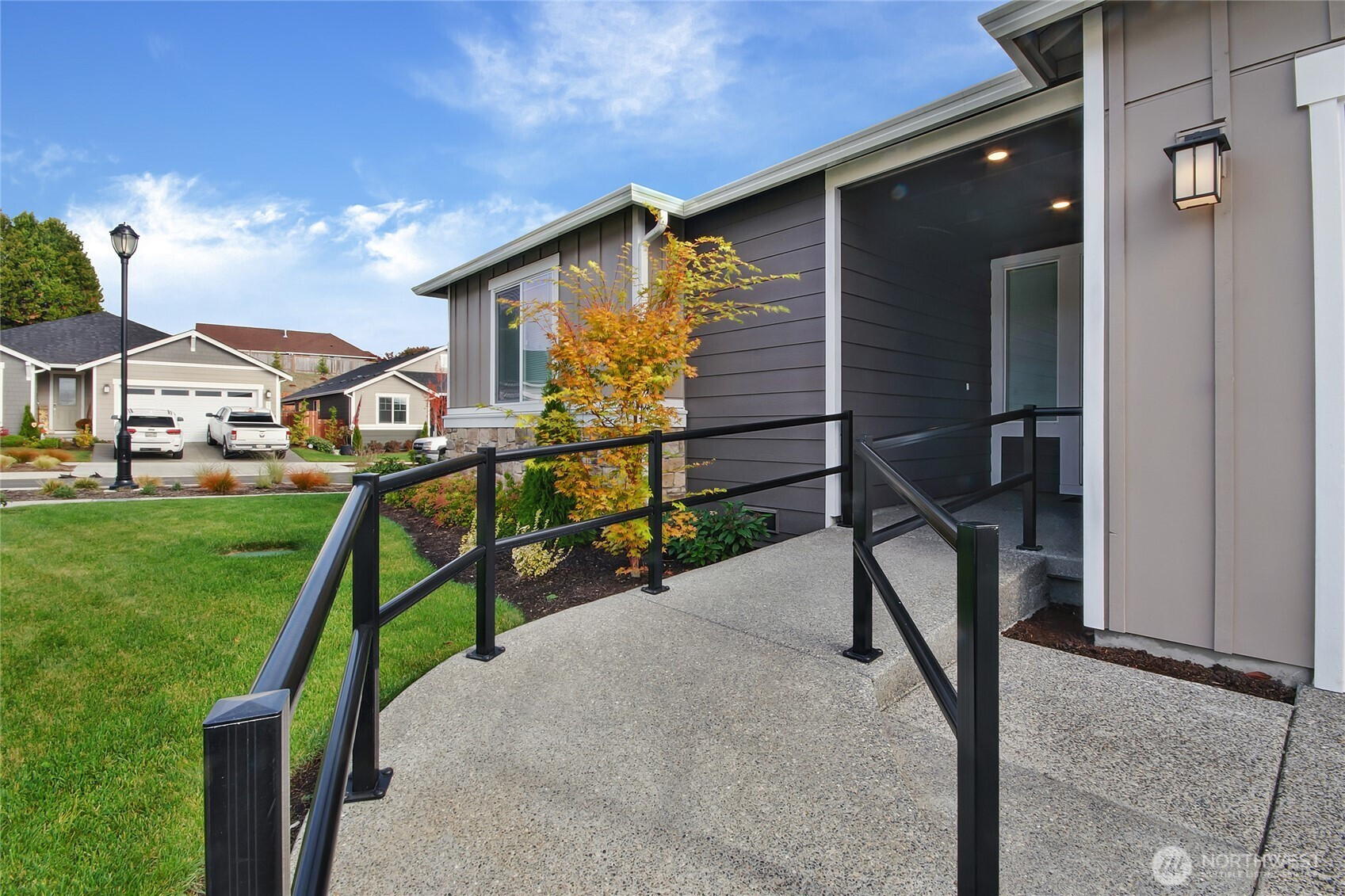 9242 Nootka Court SE, Lacey, WA 98513