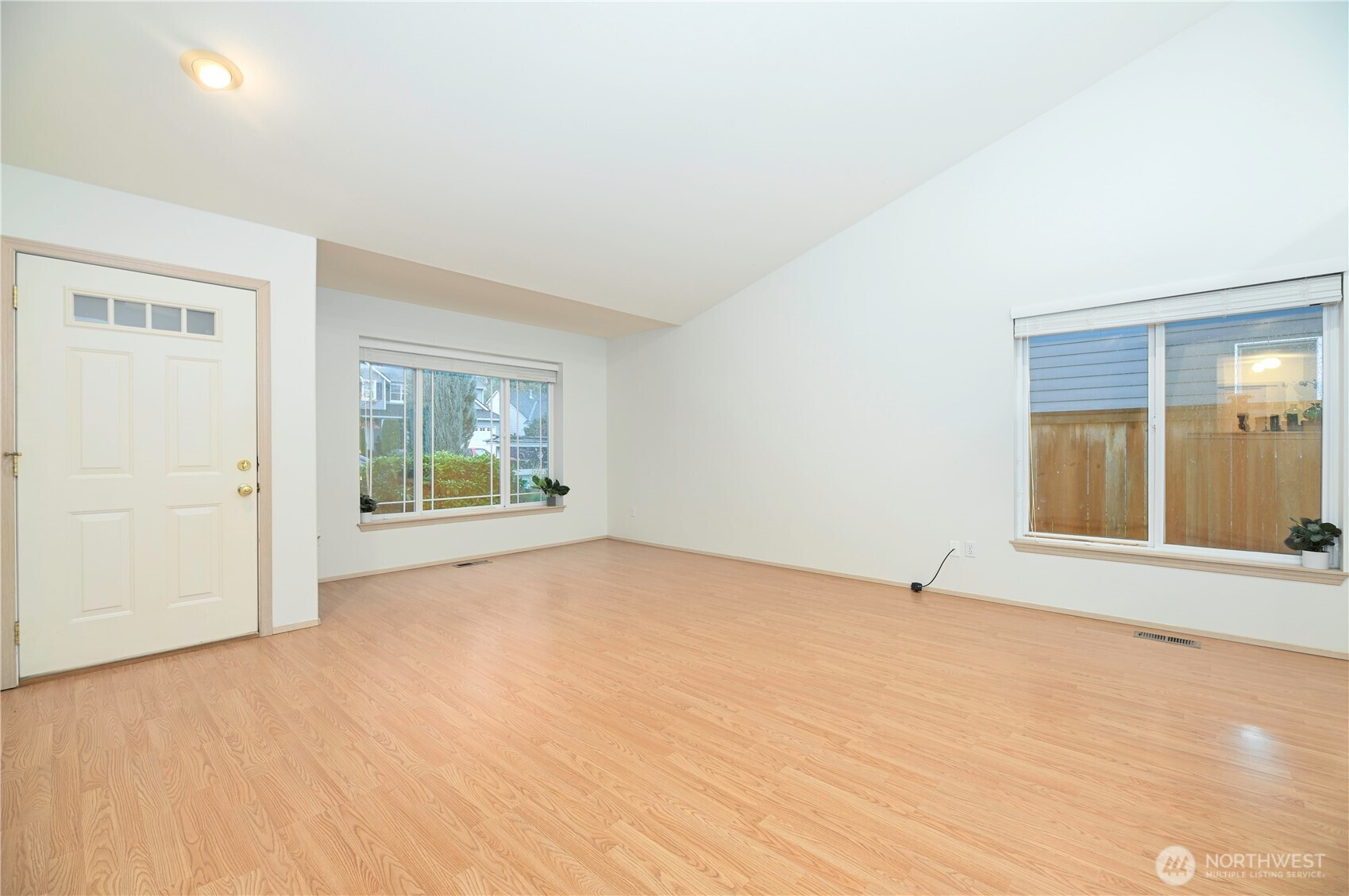 8106 HUNTER PL, Arlington, WA 98223