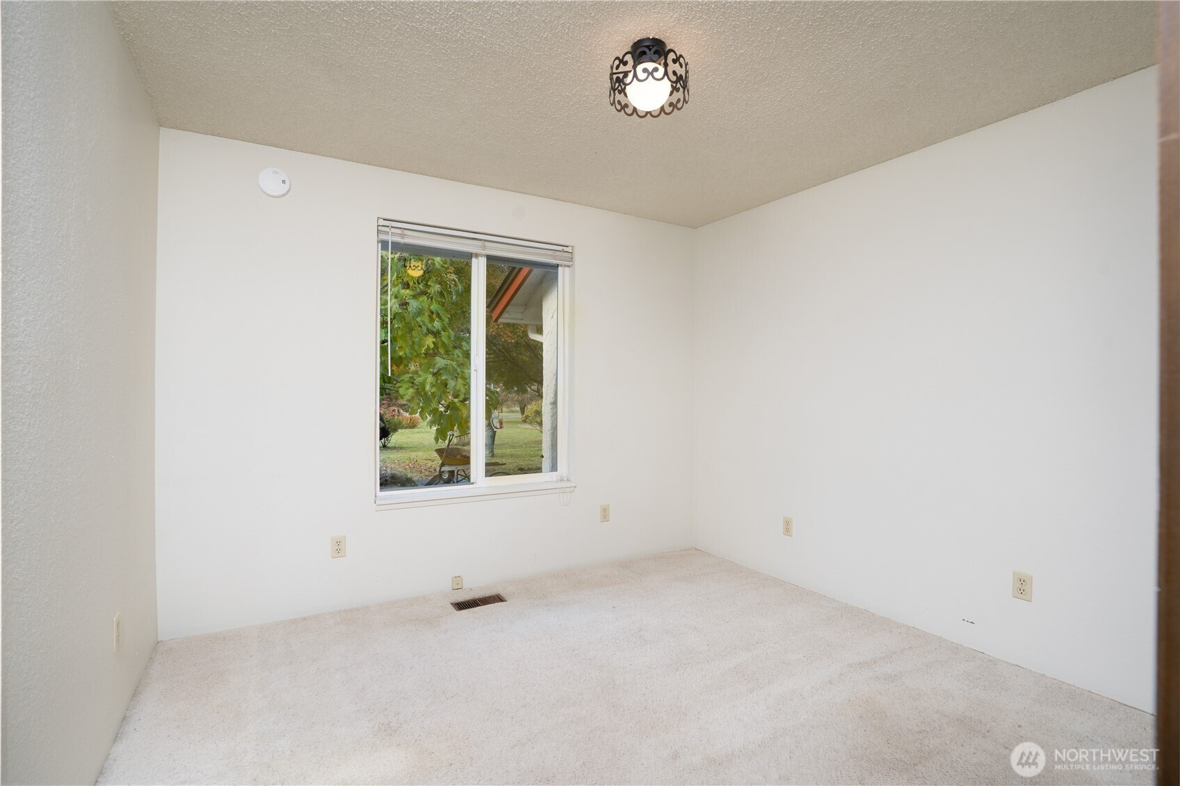 11717 28th Avenue E, Tacoma, WA 98445