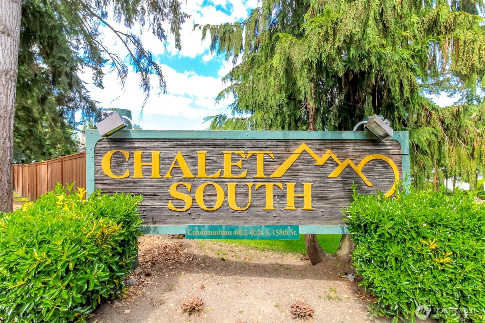 4002 S 158th Street, Tukwila, WA 98188