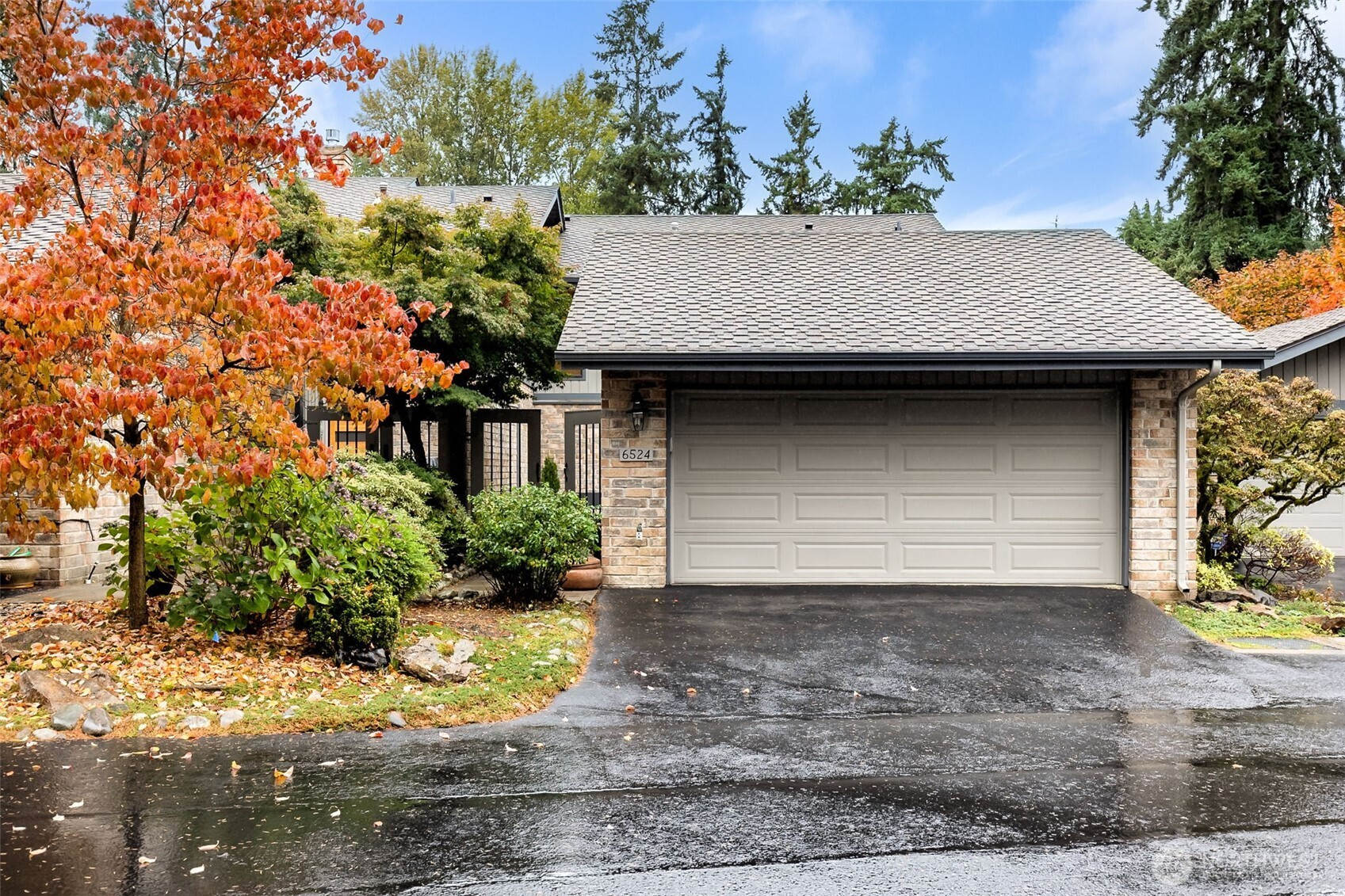 6524 NE 171st Place, Kenmore, WA 98028