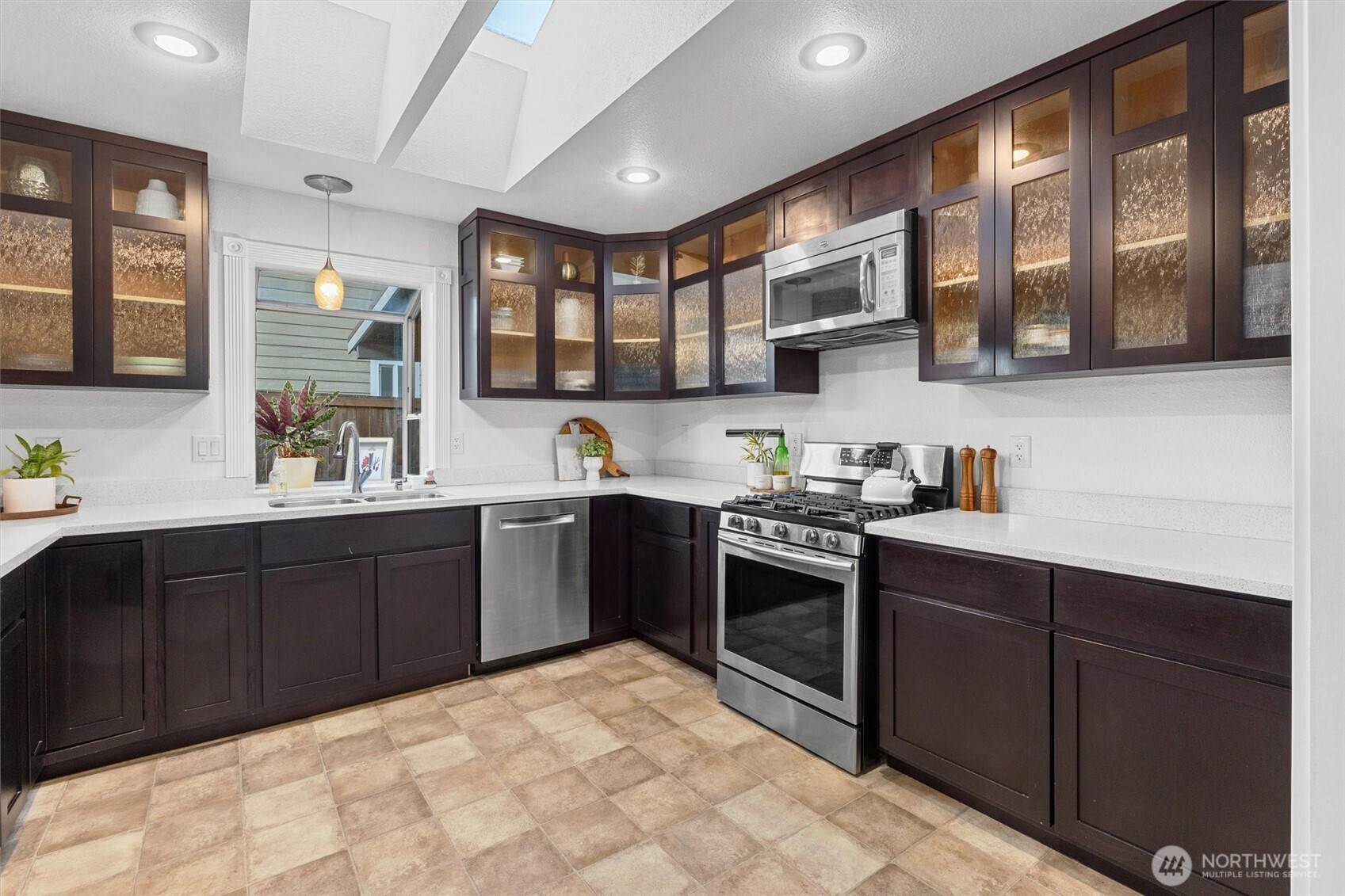 6830 67th Place NE, Marysville, WA 98270