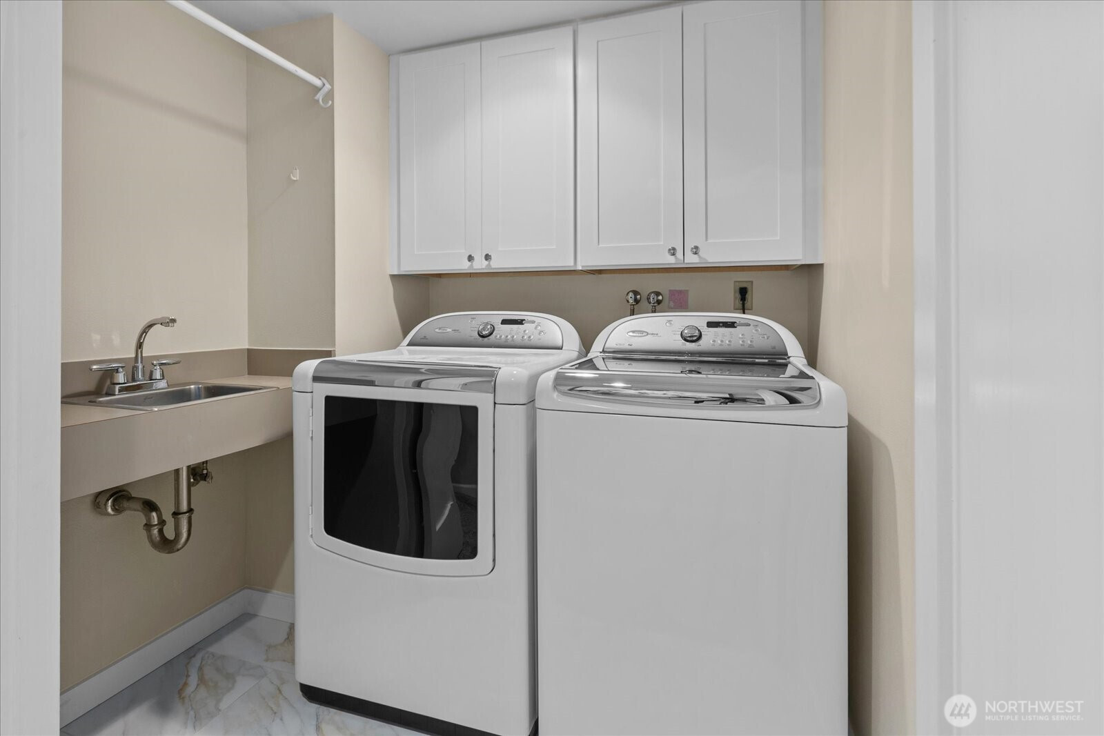 1101 Seneca Street, Seattle, WA 98111