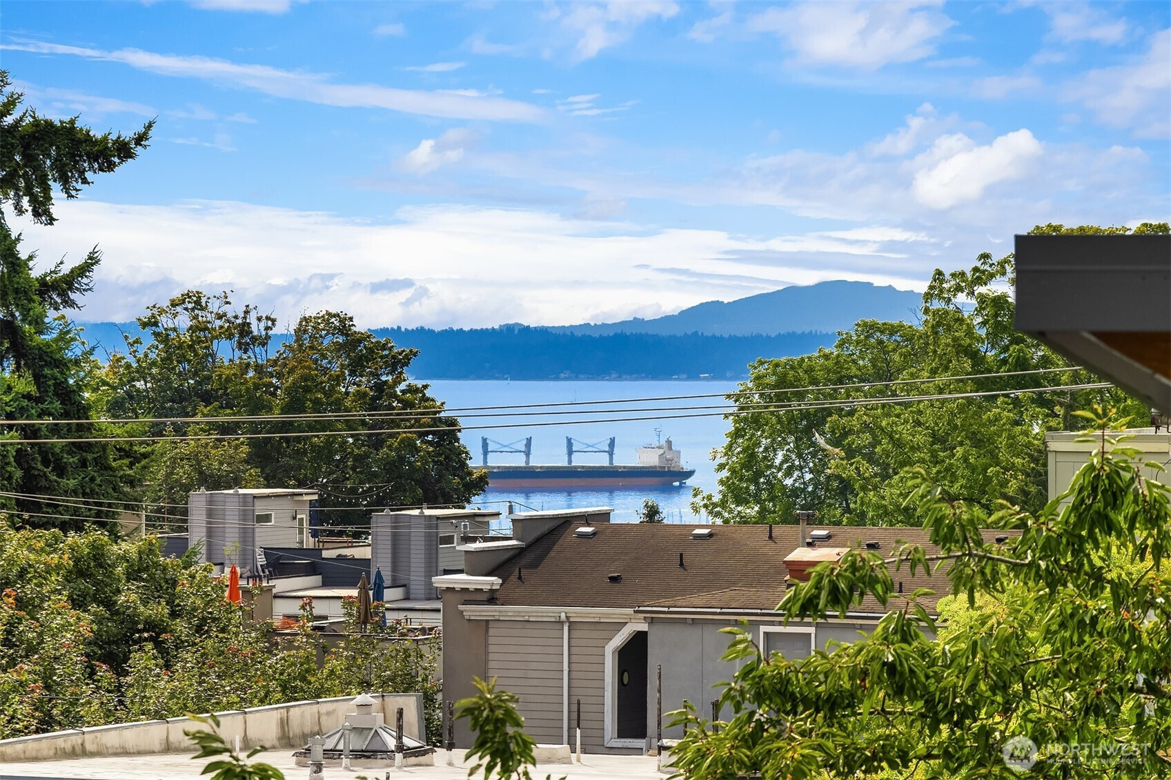 1915 9th Avenue W, Seattle, WA 98119