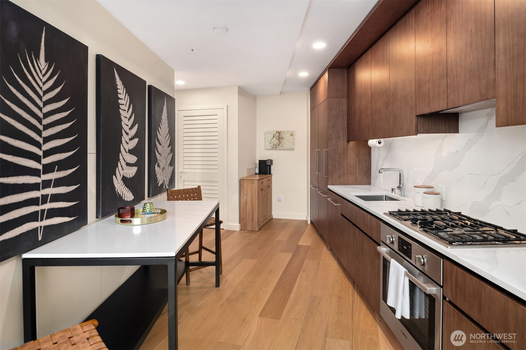 121 Stewart Street, Seattle, WA 98101