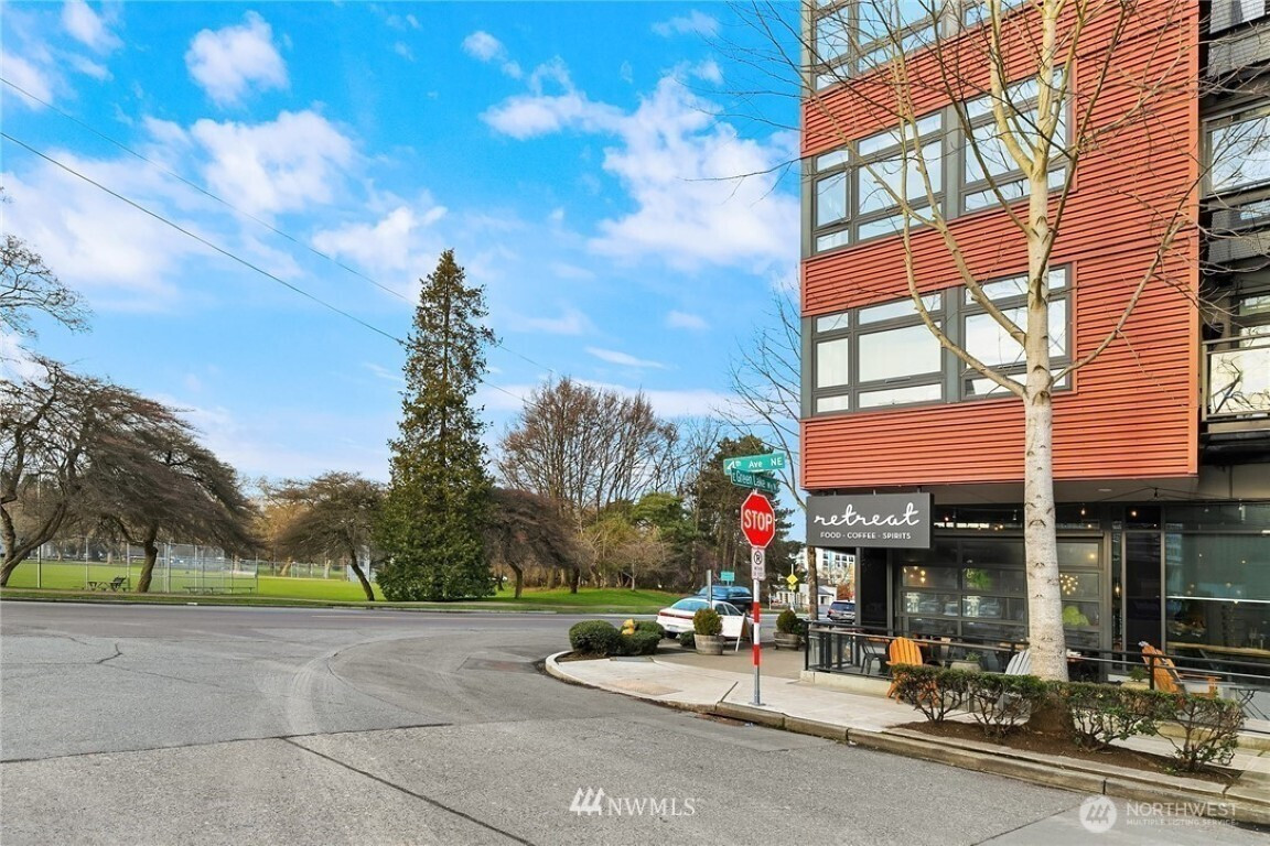 6539 4th Avenue NE, Seattle, WA 98115