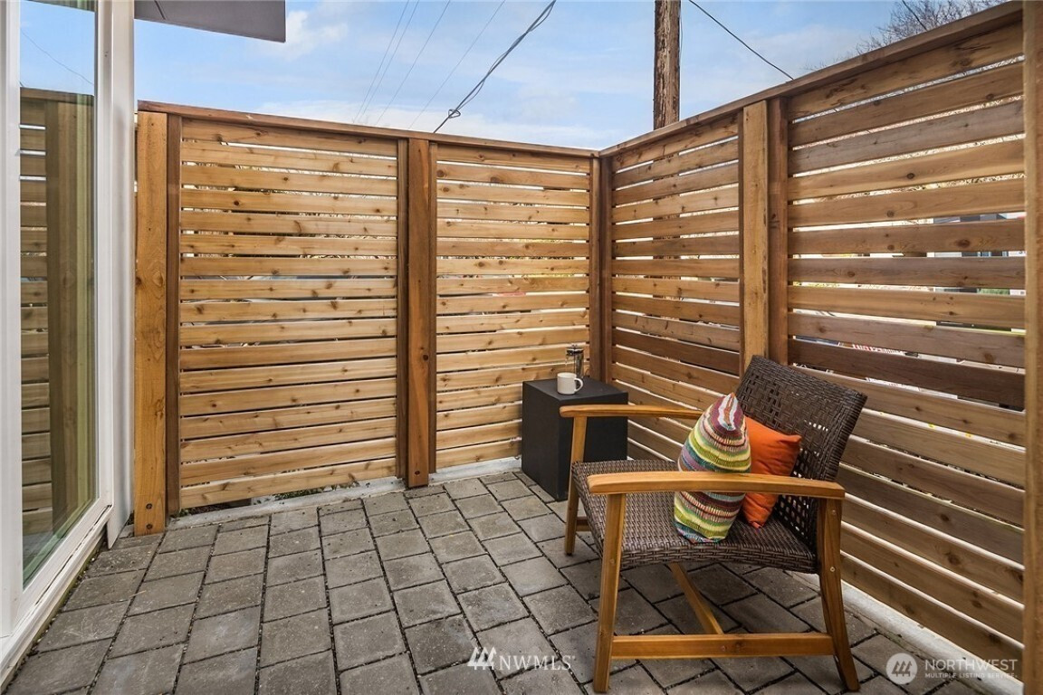 6539 4th Avenue NE, Seattle, WA 98115