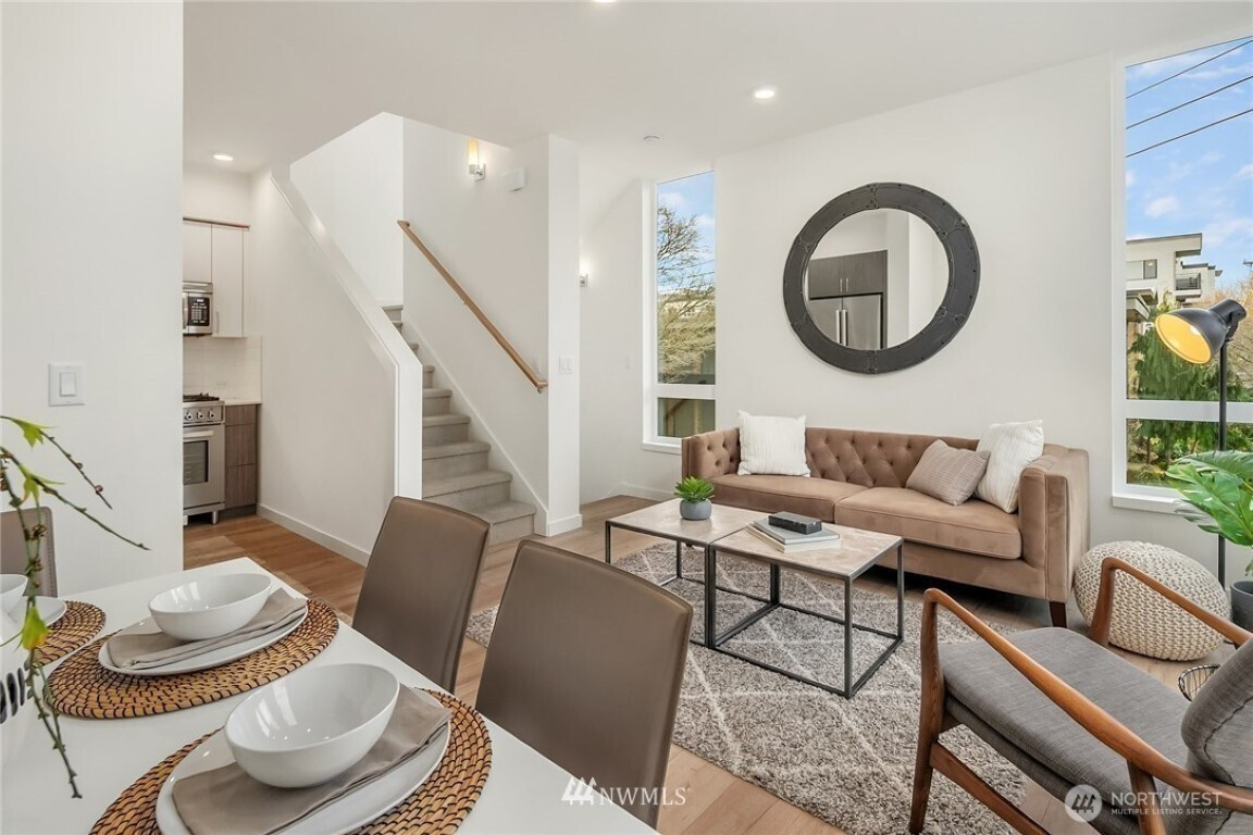 6539 4th Avenue NE, Seattle, WA 98115