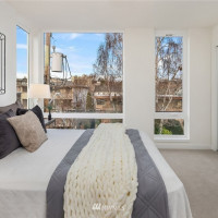 6539 4th Avenue NE, Seattle, WA 98115