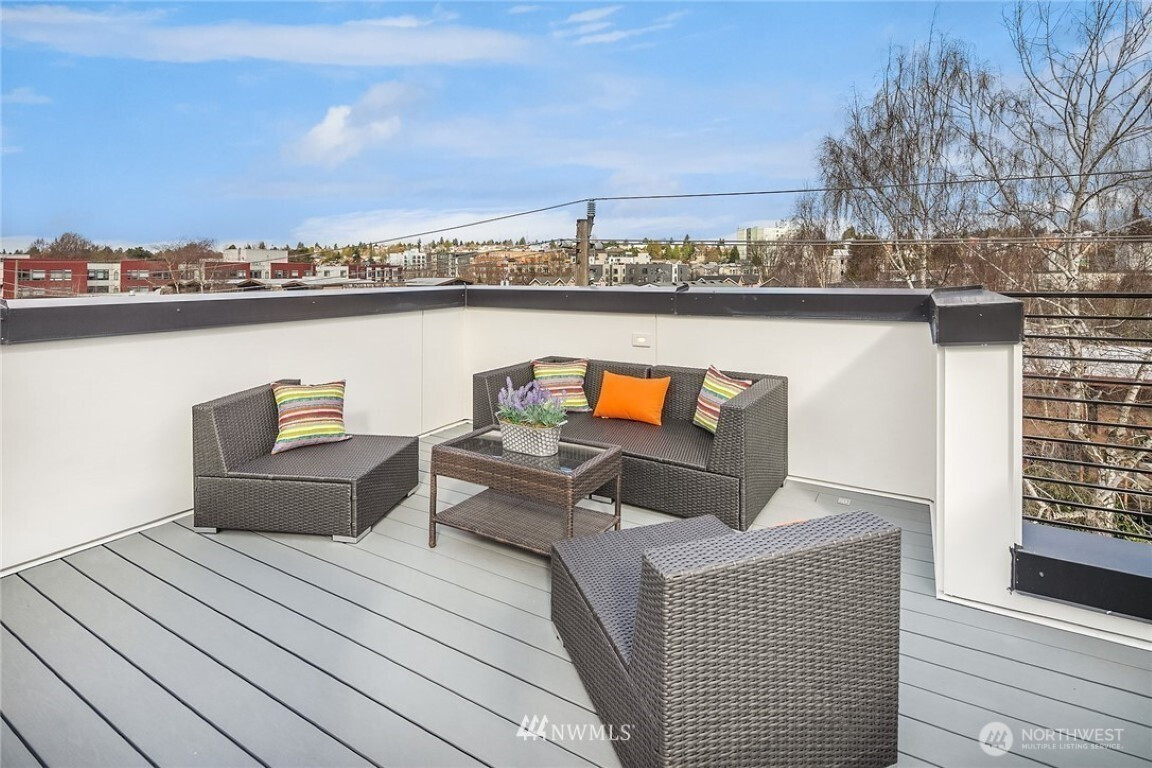 6539 4th Avenue NE, Seattle, WA 98115